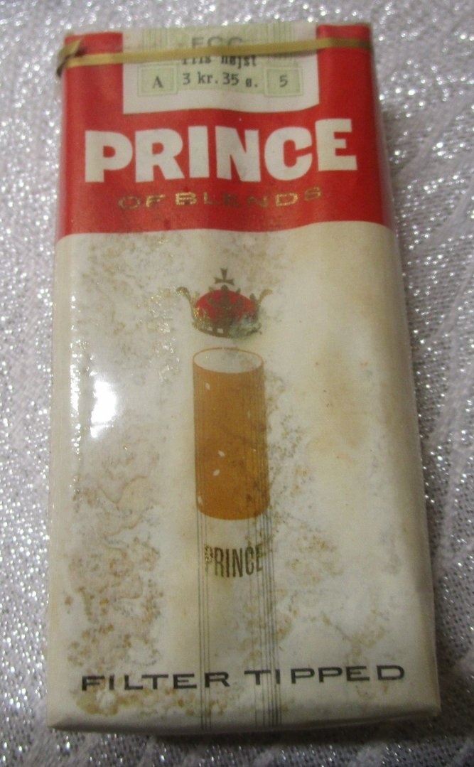 For tidlig Mere end noget andet position Gammel uåbnet pakke 10 stk. Prince cigaretter, gl. cigaret pakke.