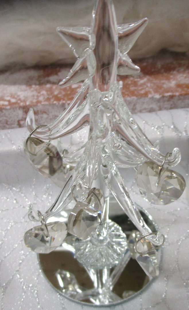 Juletræ i glas med glashjerter