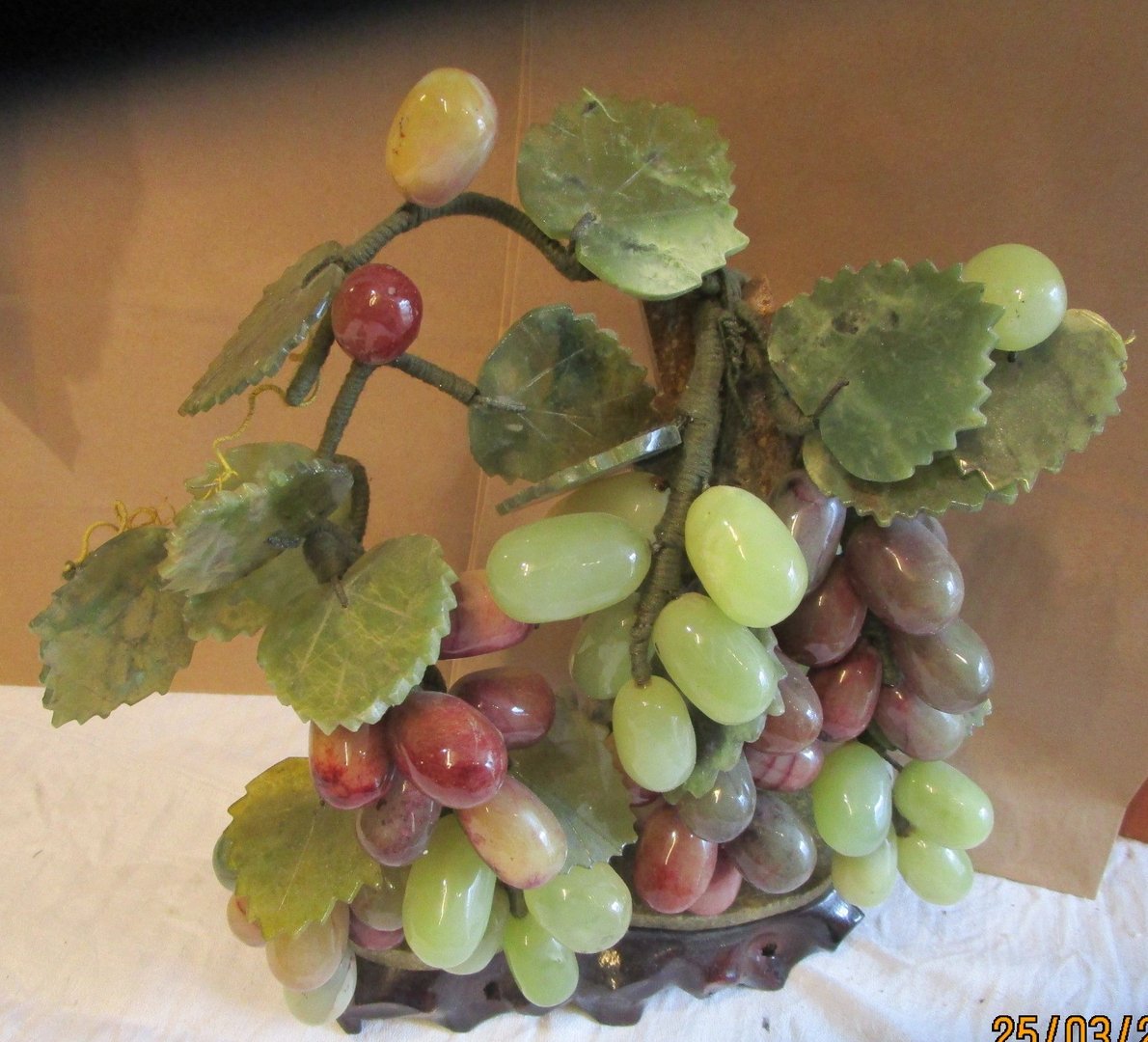 Vindrueklase lavet af alabast